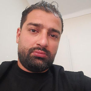 لوگو آریانام